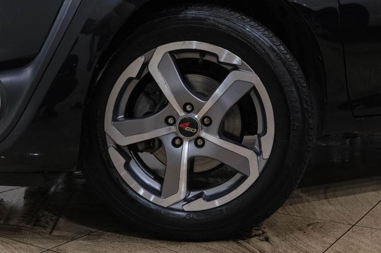 Toyota Sienta 11 из 35