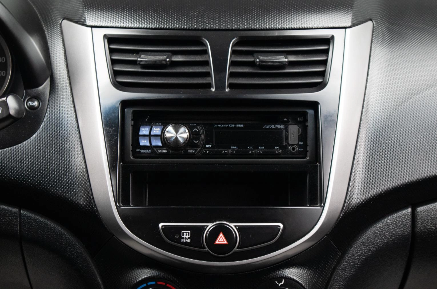 Hyundai Solaris 11 из 17
