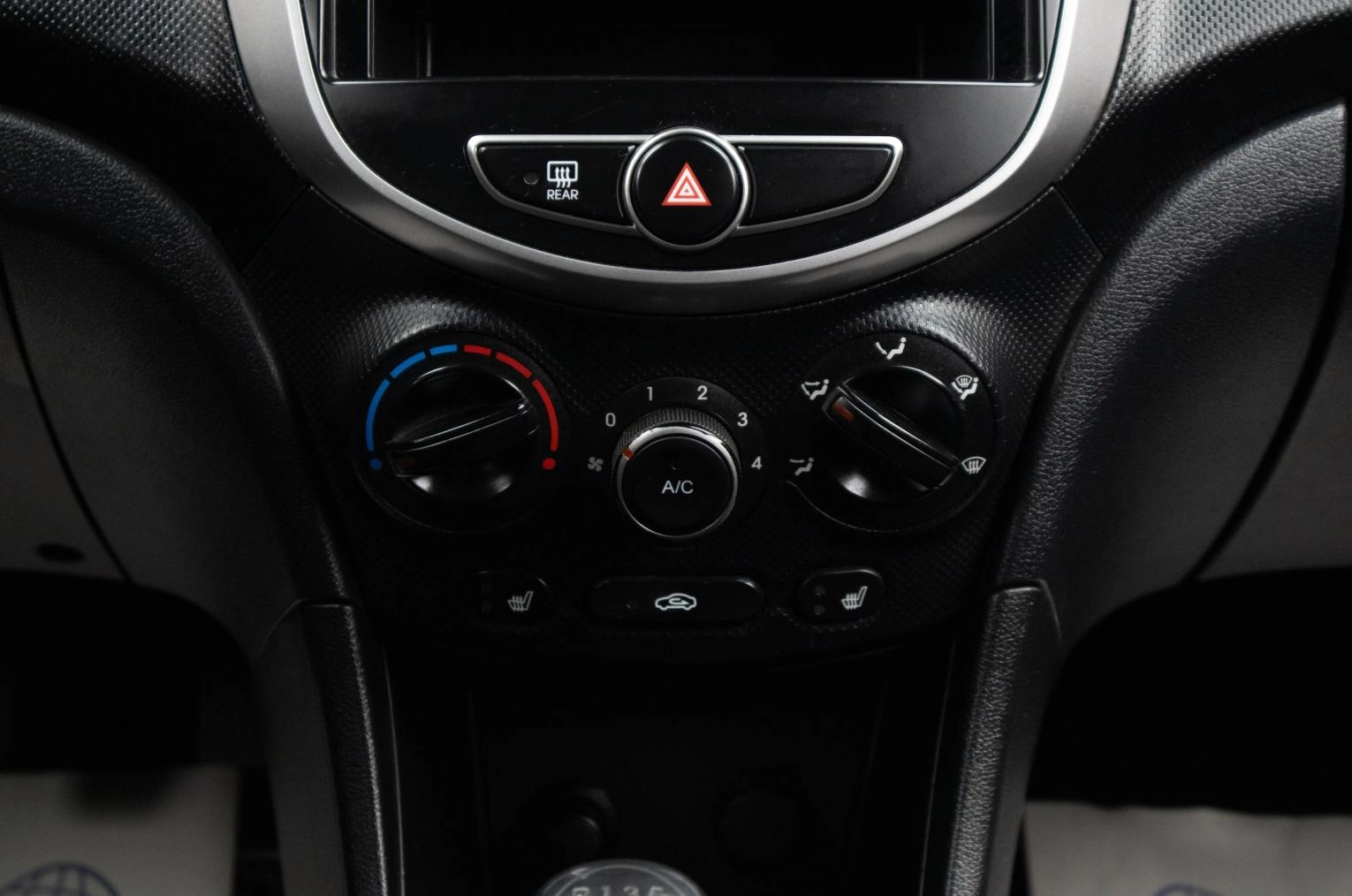 Hyundai Solaris 12 из 17