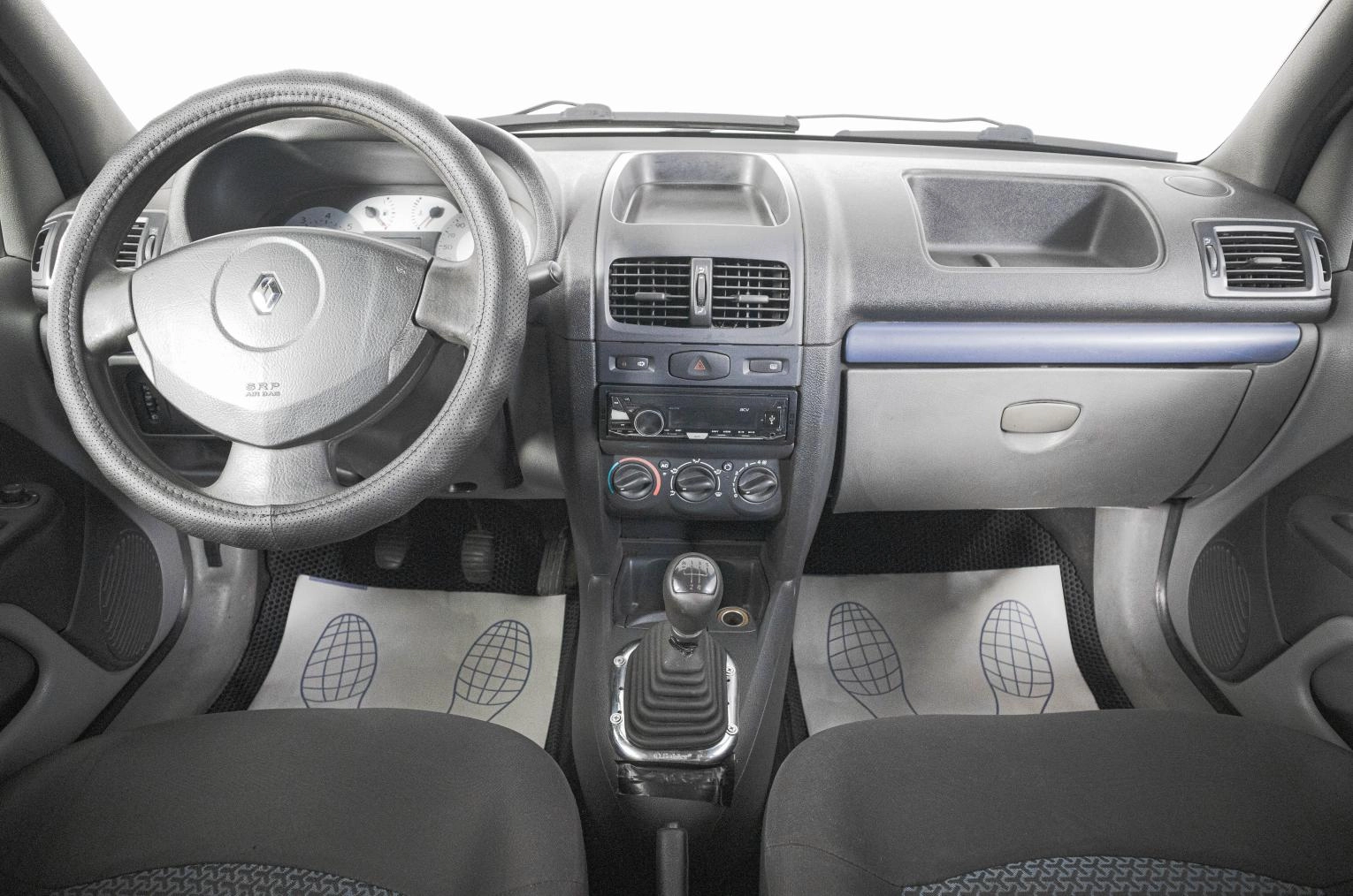 Renault Symbol 13 из 18