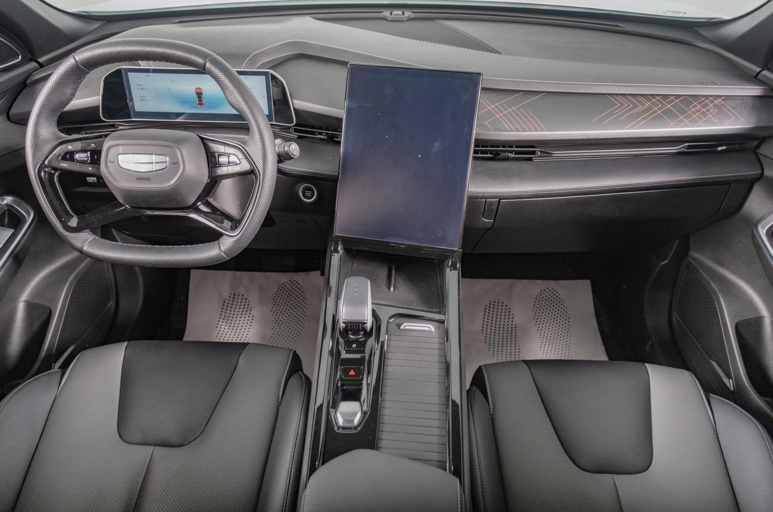 Geely Cityray 10 из 18