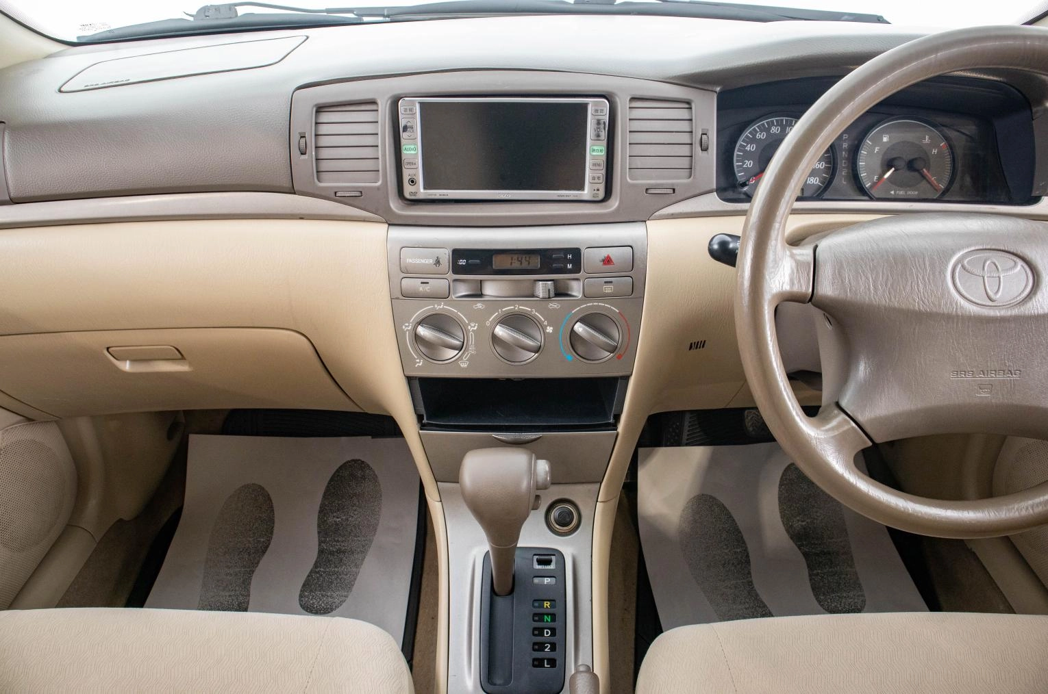 Toyota Corolla 15 из 22