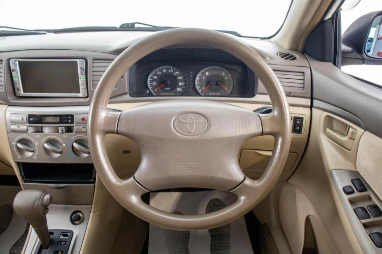 Toyota Corolla 13 из 22