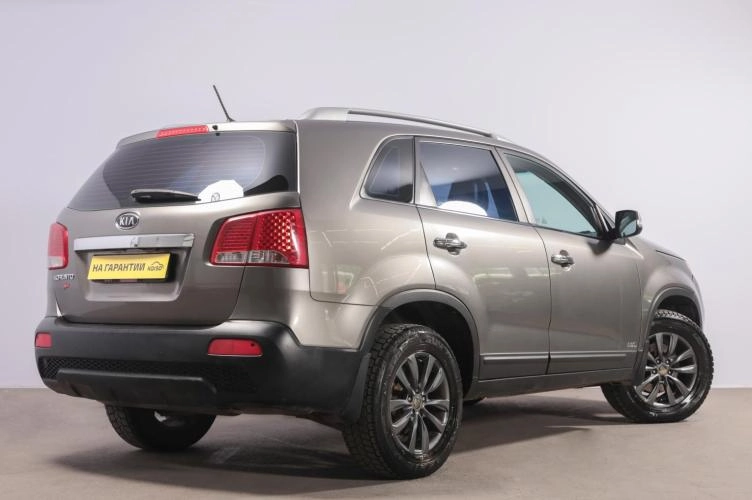 KIA Sorento 6 из 6