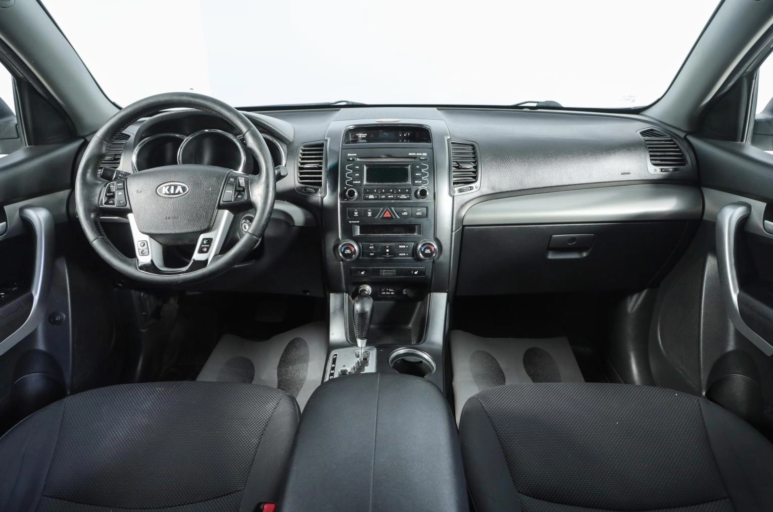 KIA Sorento 8 из 18