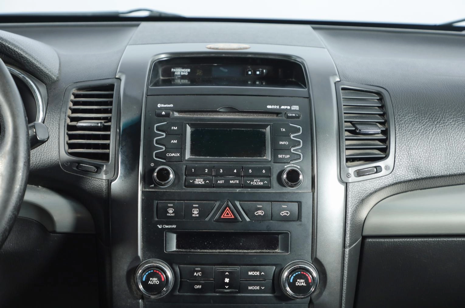 KIA Sorento 10 из 18