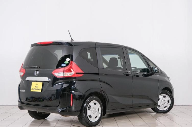 Honda Freed 6 из 6