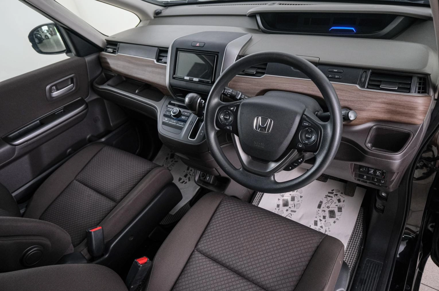 Honda Freed 8 из 22