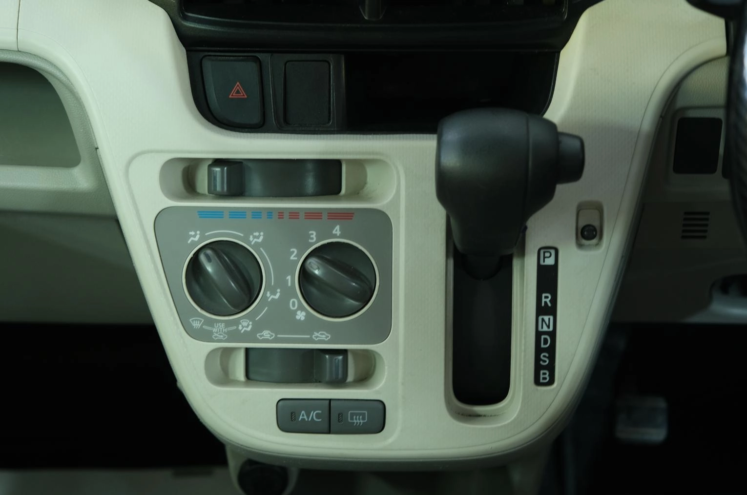 Daihatsu Move 14 из 19
