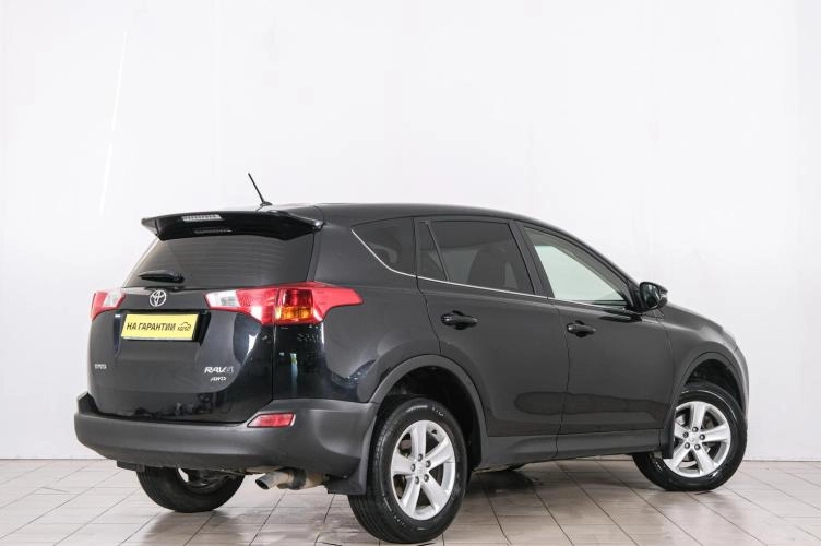 Toyota RAV4 6 из 6