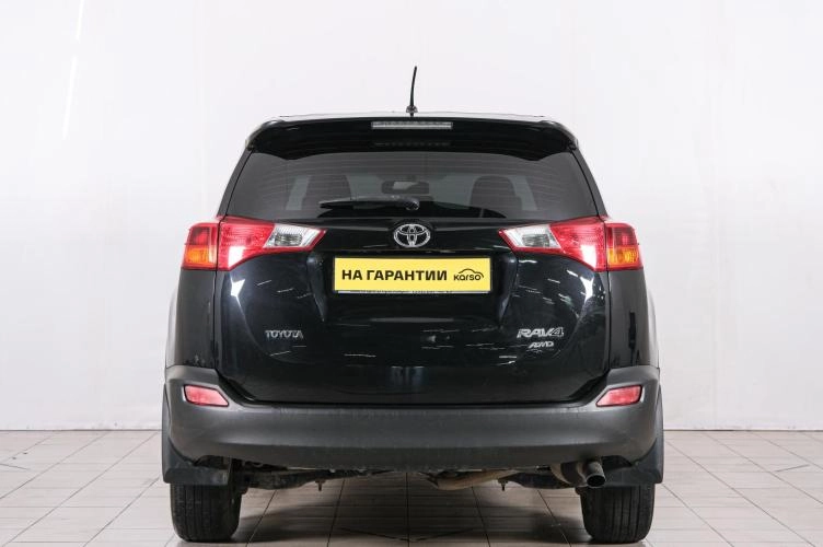 Toyota RAV4 5 из 6