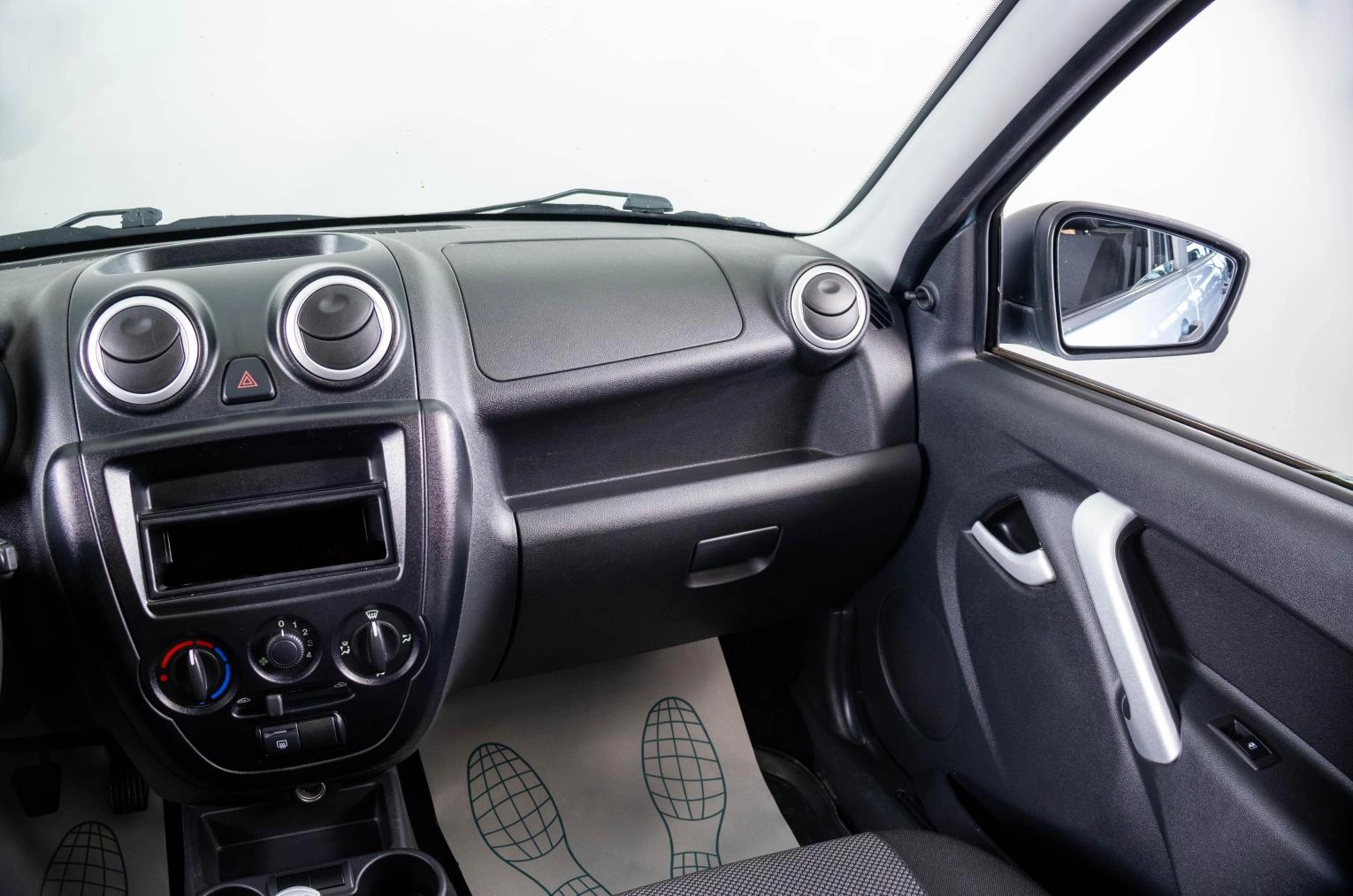 ВАЗ (LADA) Granta 13 из 18