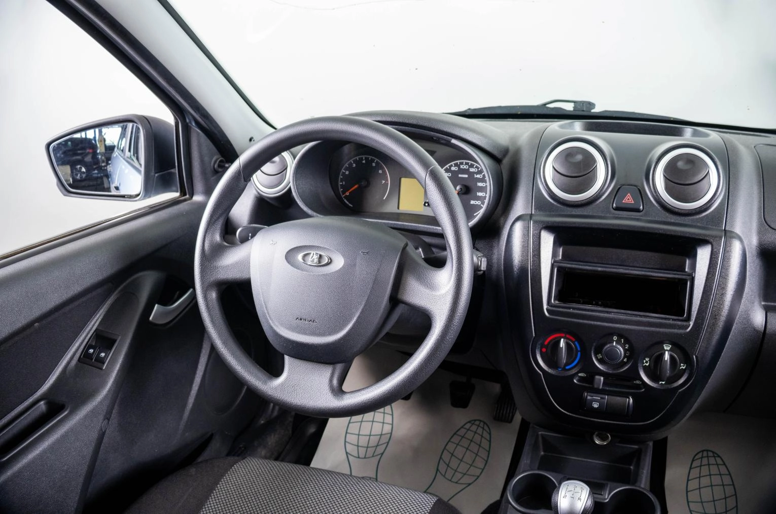 ВАЗ (LADA) Granta 11 из 18