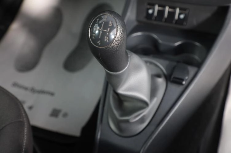 ВАЗ (LADA) Largus 15 из 19