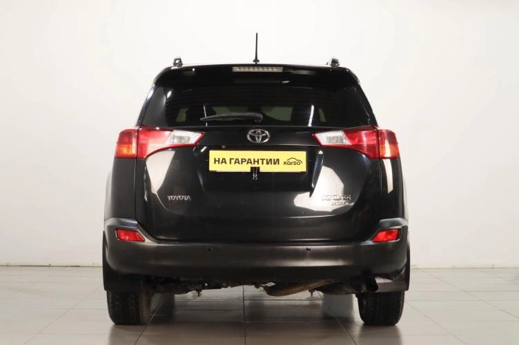 Toyota RAV4 5 из 17