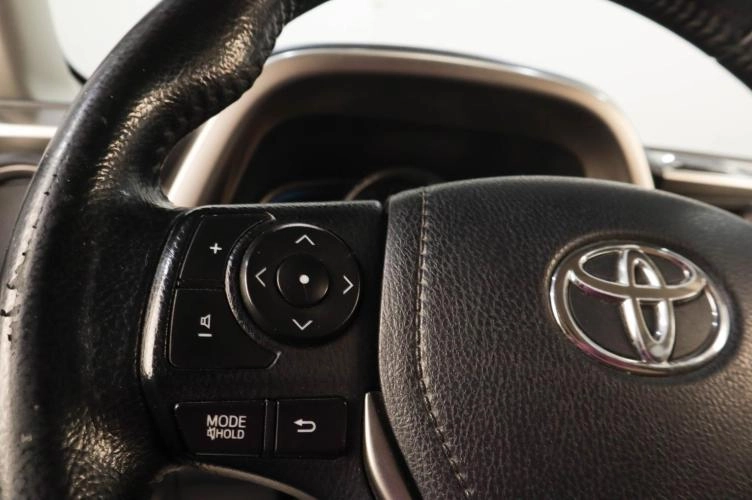 Toyota RAV4 11 из 17