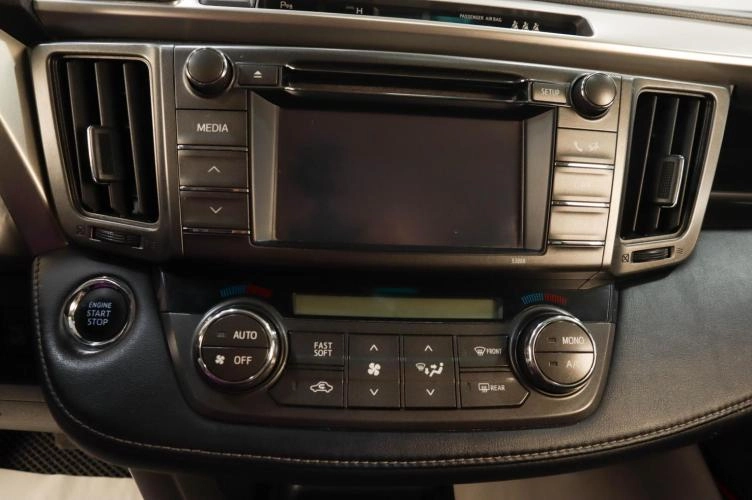 Toyota RAV4 14 из 17