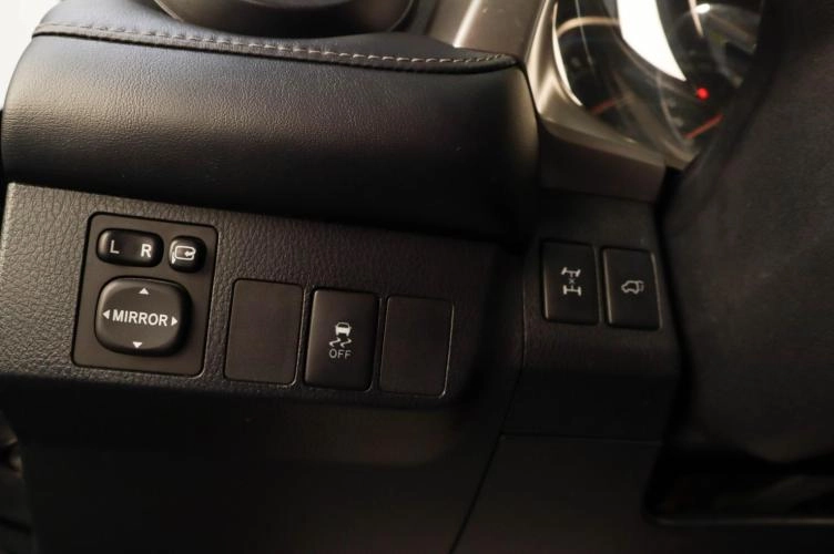 Toyota RAV4 16 из 17