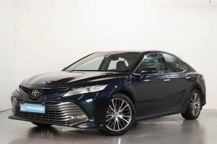 Toyota Camry 2 из 6