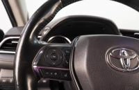 Toyota Camry 12 из 18