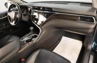 Toyota Camry 9 из 18