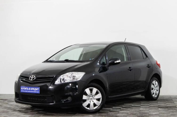 Toyota Auris 3 из 6