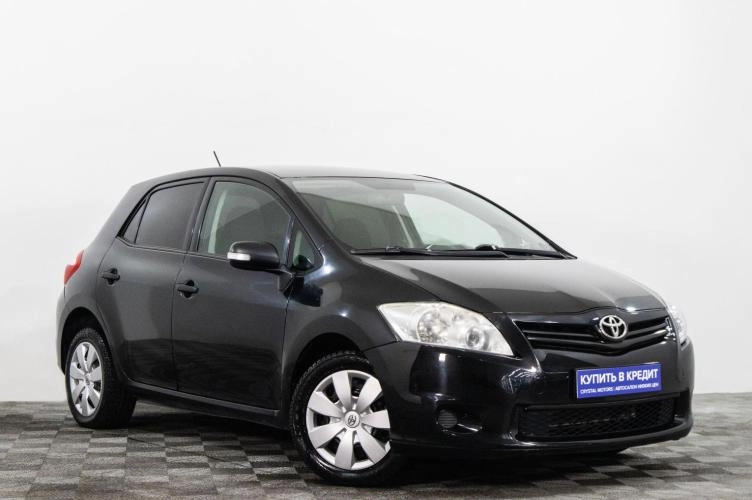 Toyota Auris 1 из 6