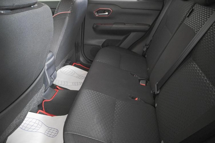Daihatsu Rocky 9 из 22