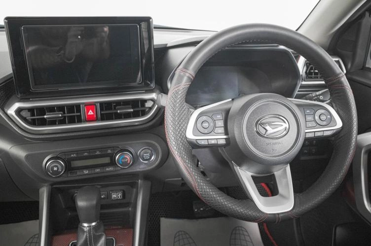 Daihatsu Rocky 14 из 22