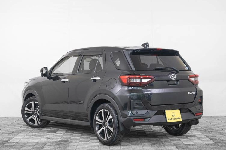 Daihatsu Rocky 4 из 6