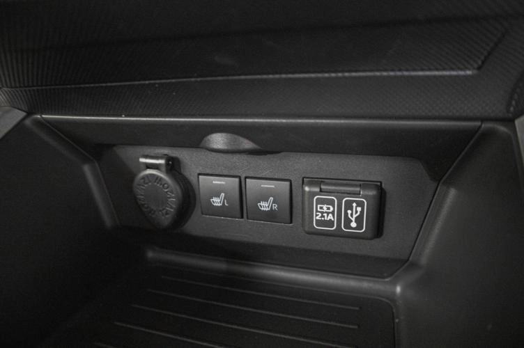 Daihatsu Rocky 19 из 22