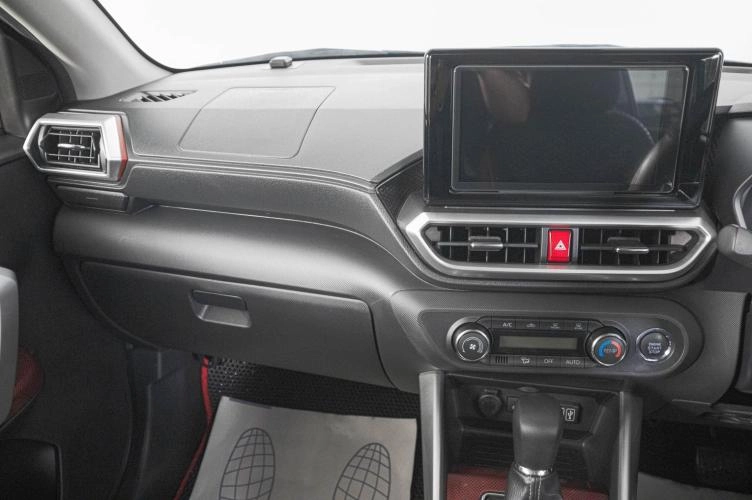 Daihatsu Rocky 12 из 22