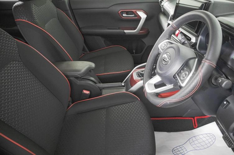 Daihatsu Rocky 11 из 22
