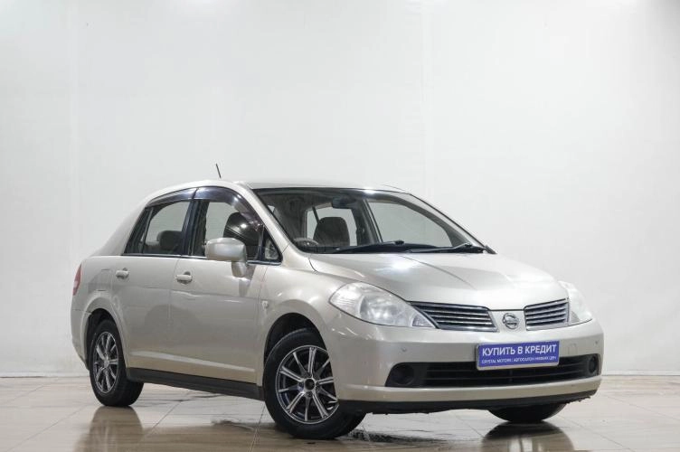 Nissan Tiida Latio 1 из 6