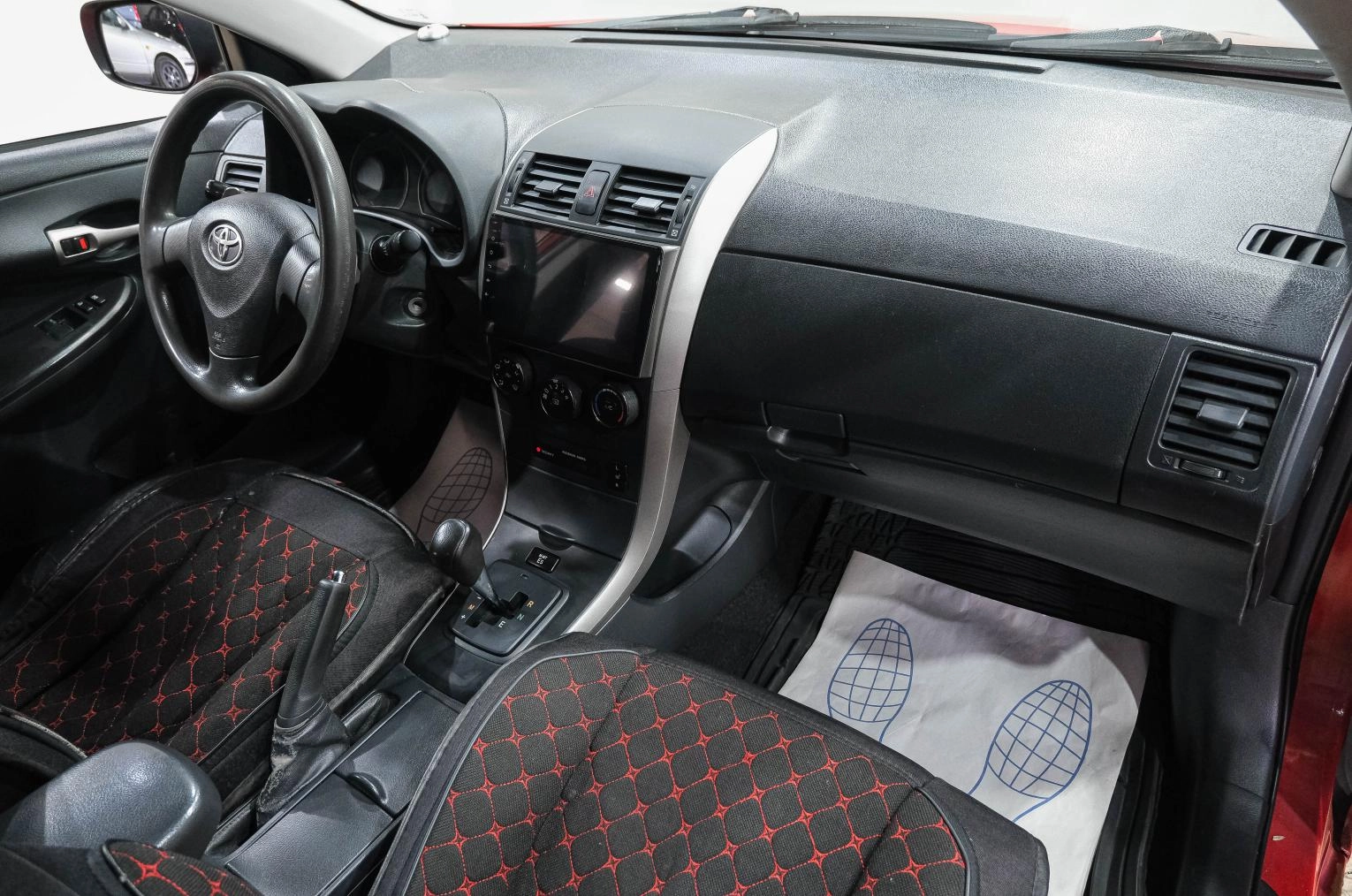 Toyota Corolla 15 из 30