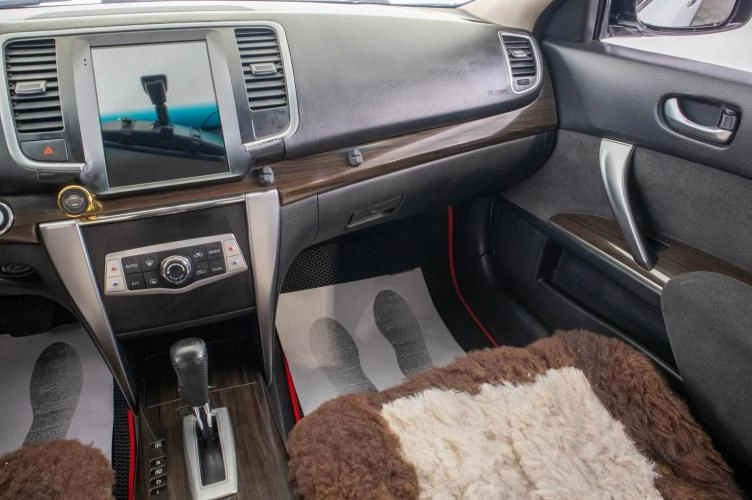 Nissan Teana 21 из 24