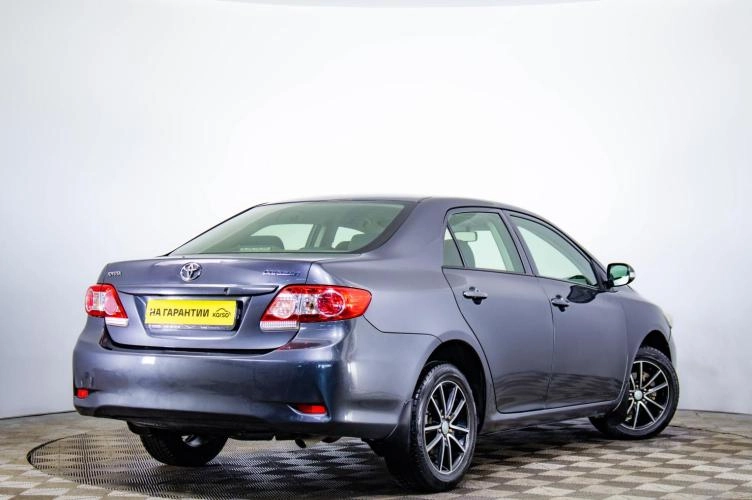 Toyota Corolla 4 из 6