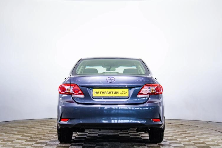 Toyota Corolla 5 из 6
