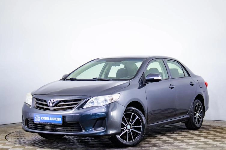 Toyota Corolla 3 из 6