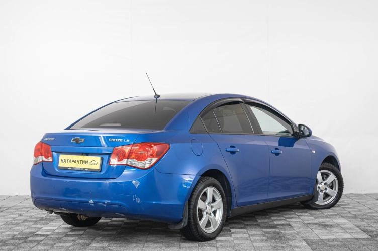 Chevrolet Cruze 6 из 6