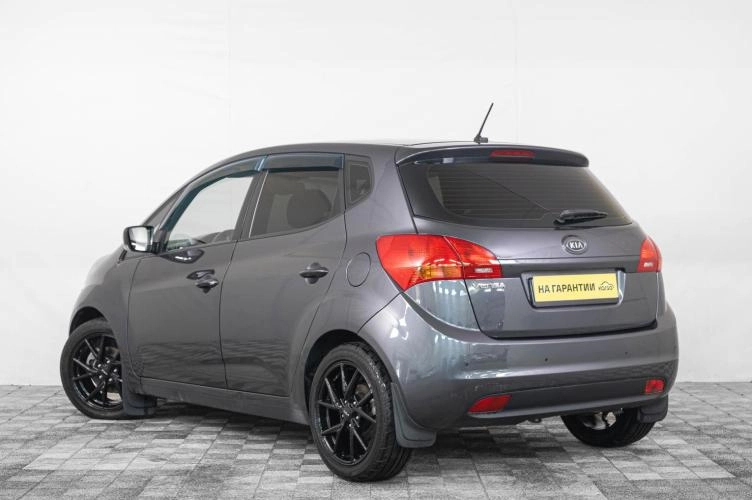 KIA Venga 4 из 6