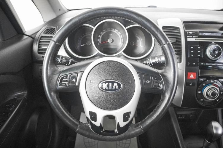 KIA Venga 15 из 21
