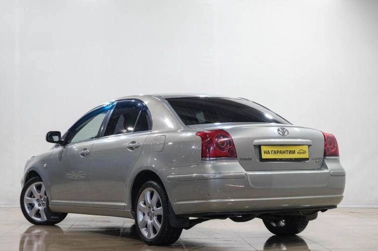 Toyota Avensis 4 из 6