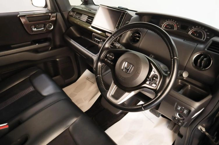 Honda N-BOX 8 из 21