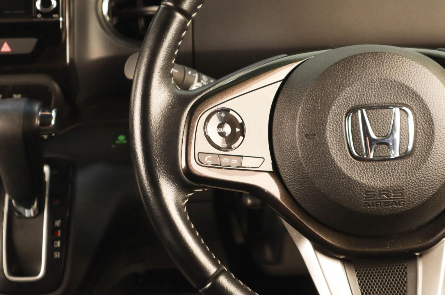 Honda N-BOX 13 из 21