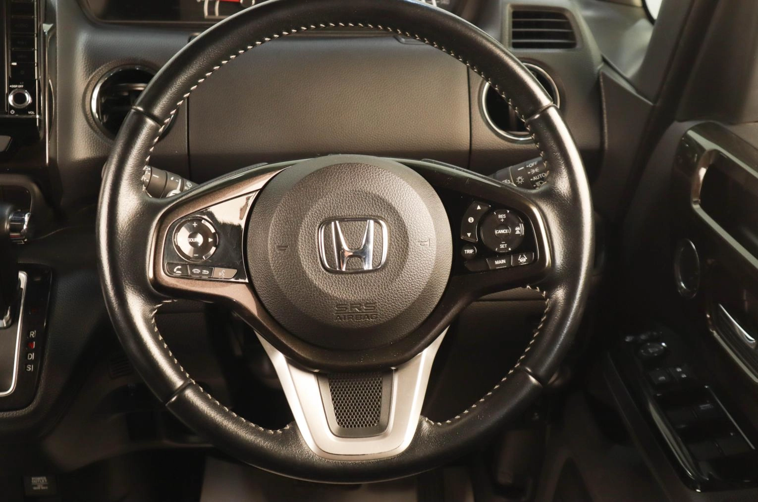 Honda N-BOX 16 из 21