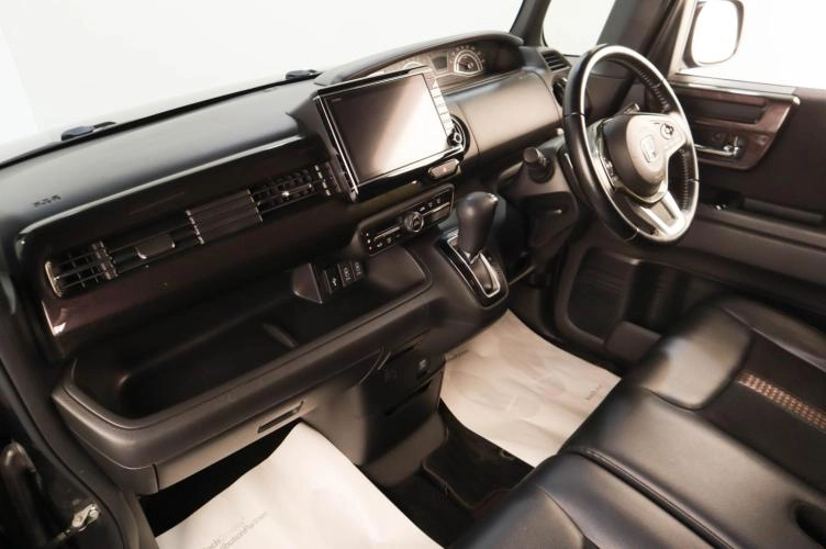 Honda N-BOX 20 из 21
