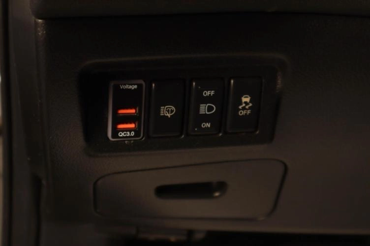 Nissan X-Trail 19 из 23