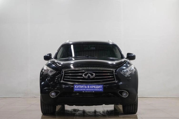 Infiniti QX70 2 из 6