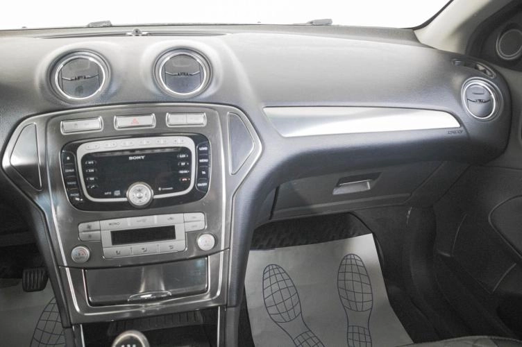 Ford Mondeo 14 из 22
